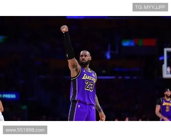 詹姆斯谈肘伤后仰跳投练成因